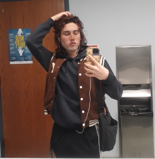 Noah D'castellano Biography