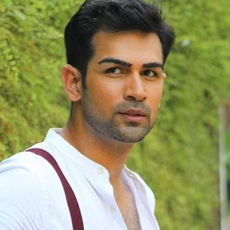 Kunal Bhatia Biography