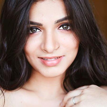 Shivani Jha Biography