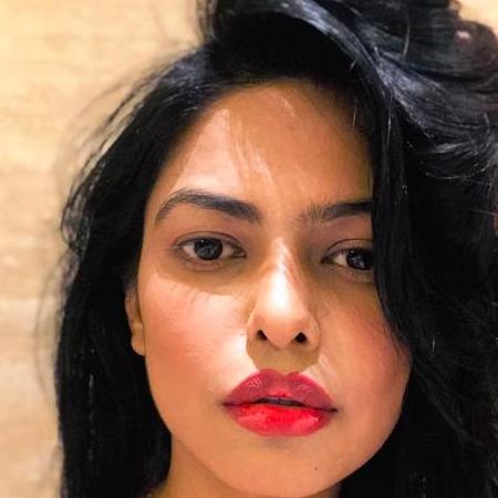 Rashmi Jha Biography