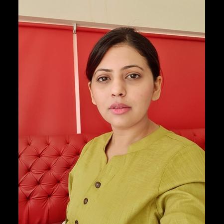 Dr. Fiza Akbar Khan Biography