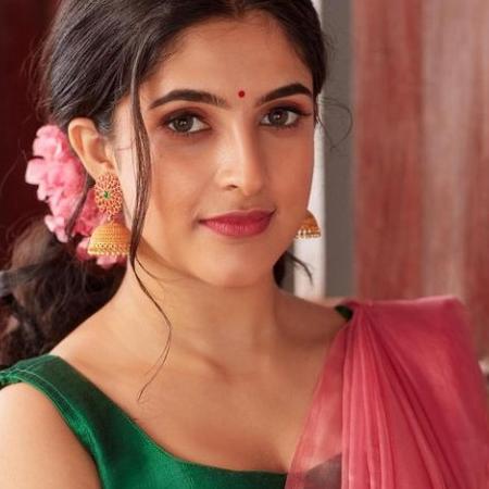 Meenakshi Dinesh Biography