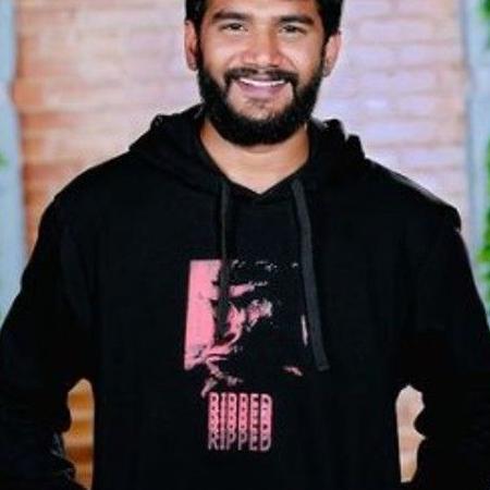 Anchor Shiva Biography