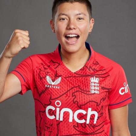 Isabelle Wong Biography