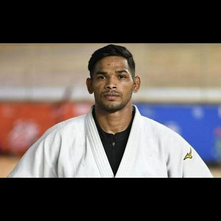 Vijay Kumar Yadav Biography