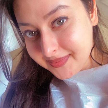 Apeksha Raina Biography