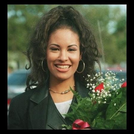 Selena Quintanilla - Profession, Biography, Birthdate, Family, Wiki & More