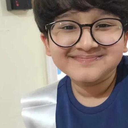 Angad Maholay Biography
