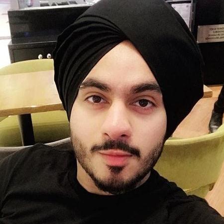 Singhsta Biography