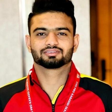 Yash Hooda Biography