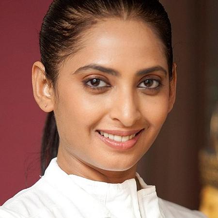 Payal Gidwani Tiwari Biography