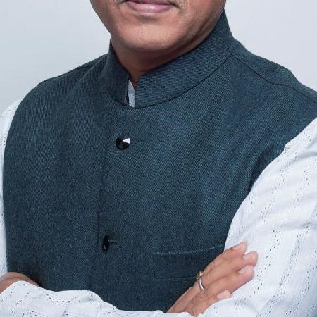 Mansukh Mandaviya Biography