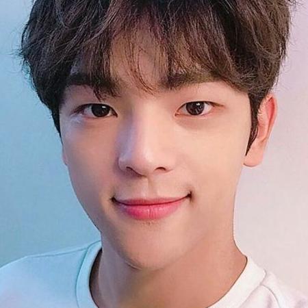 Kim Woo-jin Biography