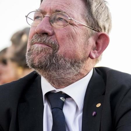 J. Michael Kosterlitz Biography