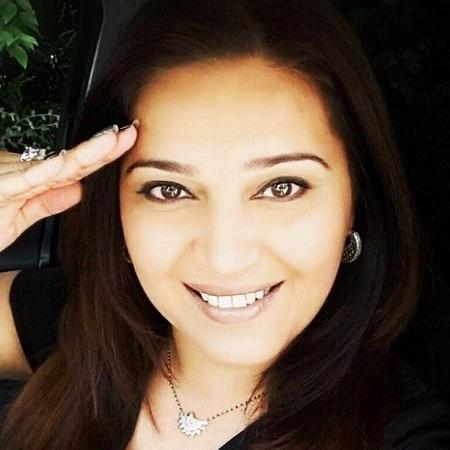 Niki Aneja Walia Biography