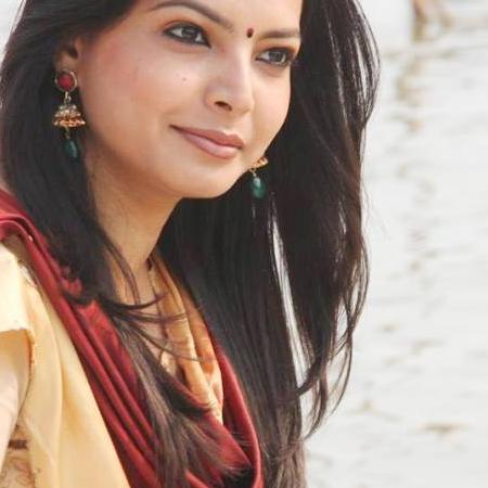 Shweta Jha Biography