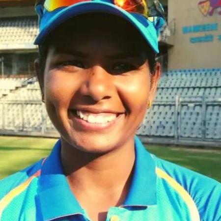 Komal Zanzad Biography