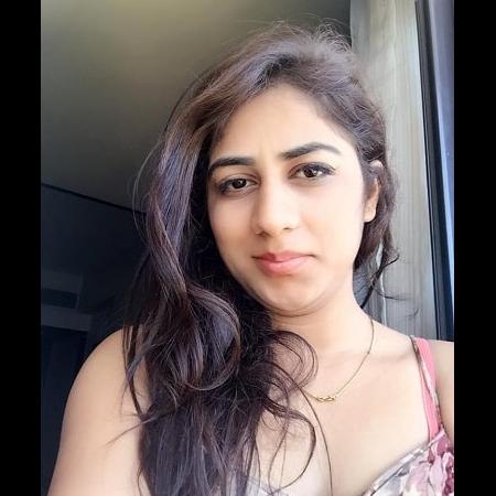 Divya Pahuja Biography