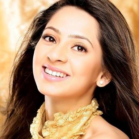 Shalmalee Desai Biography