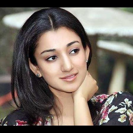 Shriya Jha Biography