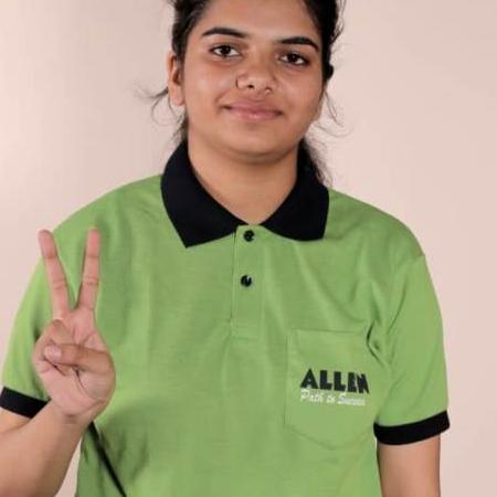 Tanishka (NEET UG 2022 Topper) Biography