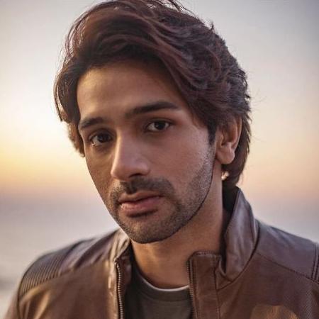 Vardhan Puri Biography