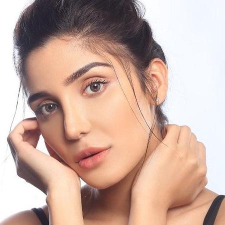 Swalina Biography