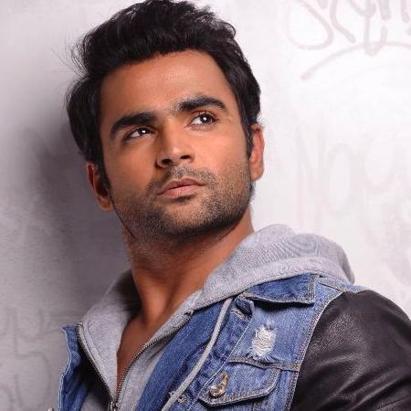 Sachiin J. Joshi Biography
