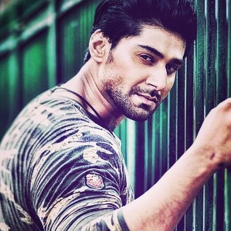 Saurabbh Roy Biography