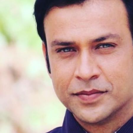 Yogesh Mahajan Biography