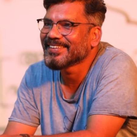 Ashraf Hamza Biography