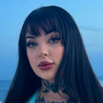 Angel Summer Biography