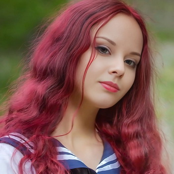 Helly Valentine Biography