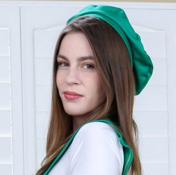 Lilly Jade Biography