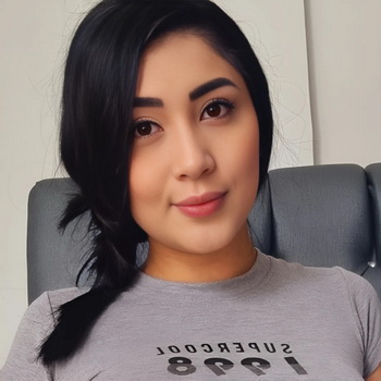 Martina Smith Biography
