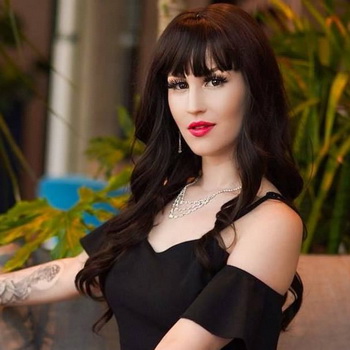 Miss Gamelin Biography