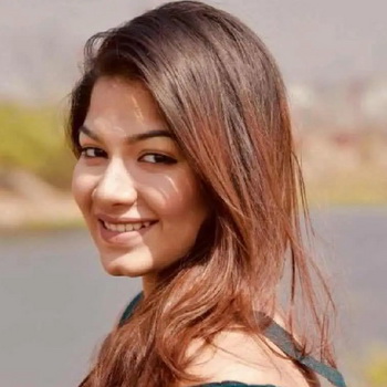 Parsa Evana Biography