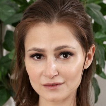 Princess Lili Biography