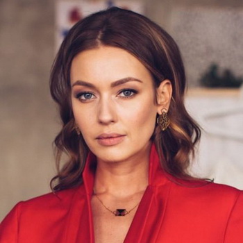 Evgeniya Loza Biography