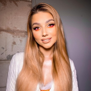 Julia Zugaj Biography