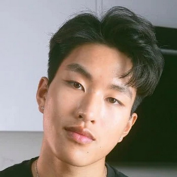 Kenny Song Biography