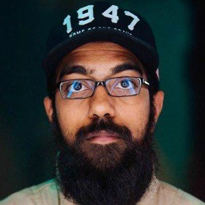 6ix - Income, Birthday, Family, Bio, Networth & More