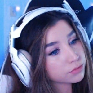 Tyla Decker - Adderess, Bio, Birthdate, Family, Wiki & More