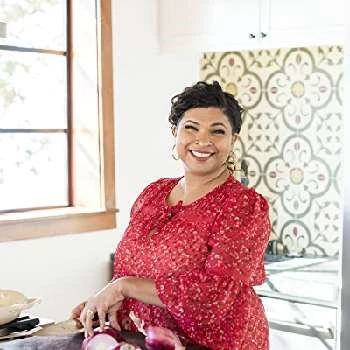 Aarti Sequeira Biography
