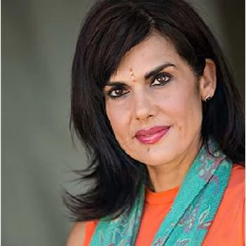 Abbe Rowlins - Networth, Bio, Wiki, Family, Birthday, Networth & More