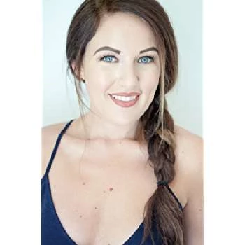 Abbey Ferrell - Age, Bio, Birthdate, Family, Networth & More