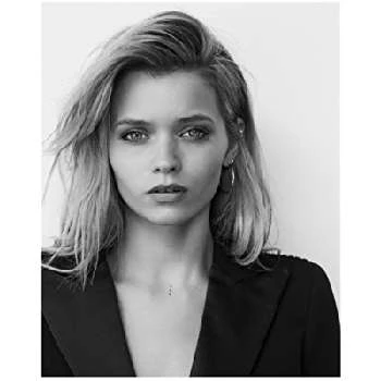 Abbey Lee - Wiki, Bio, Birthdate, Networth, Family & More