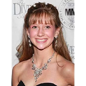Abigail Schrader - Age, Bio, Birthdate, Family, Networth & More