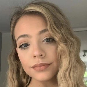 Rhianna Abrey - Birthday, Bio, Wiki, Family, Networth & More