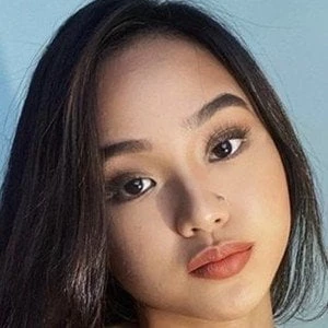 adalayn - Family, Bio, Birthdate,Age, Networth , Wiki& More